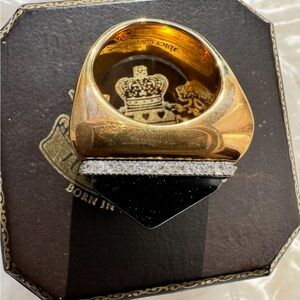 Juicy Couture Gold and Black Crown Ring Jewelry vintage ring in great